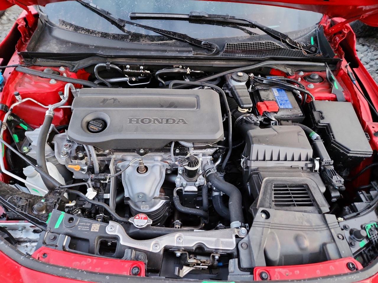 Honda Civic engine bay